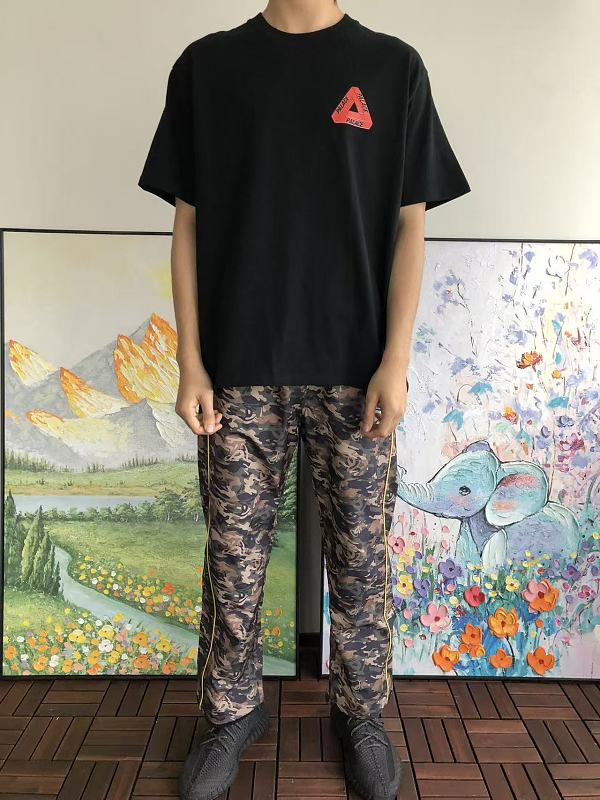 P La E T-shirt · 3