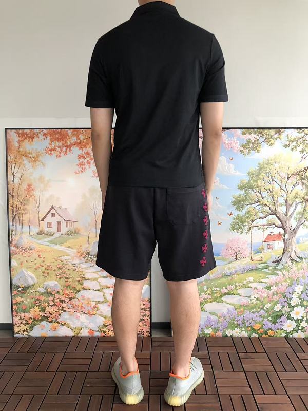 P A A T-shirt · 4