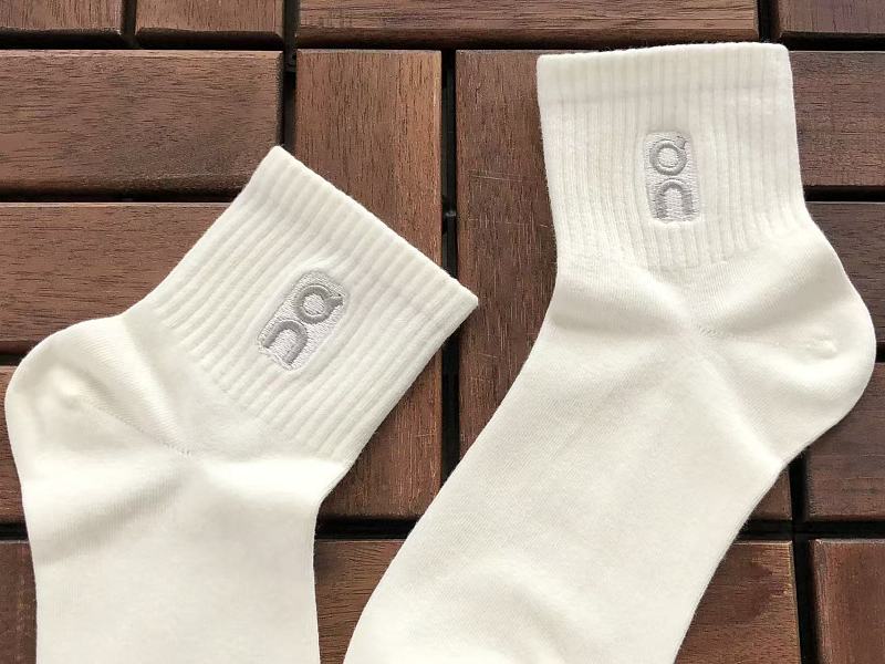 On Ru I G Socks 8