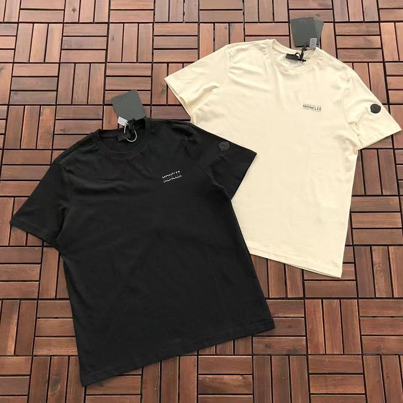 M R T-shirt · 5