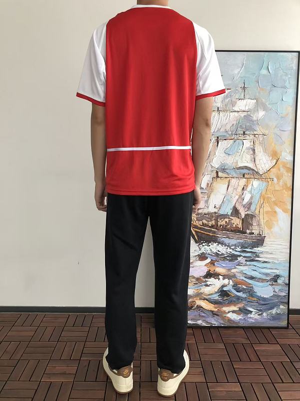 Football T-shirt · 3