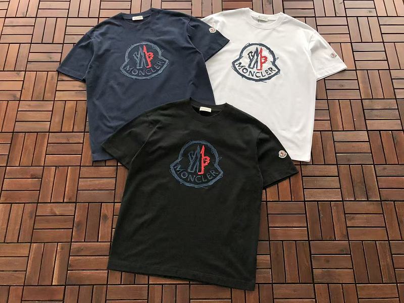 M R T-shirt 6