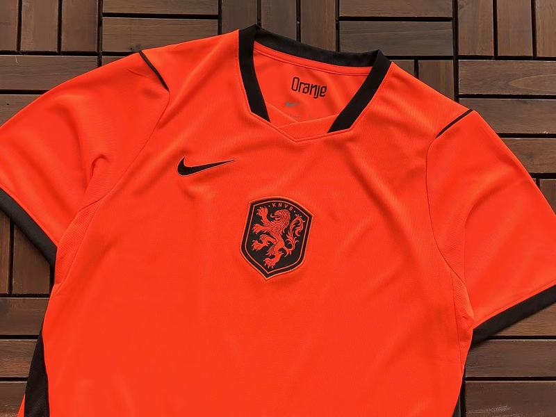 Football T-shirt · 6