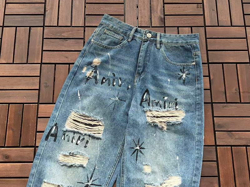 Amiri Jeans · 5