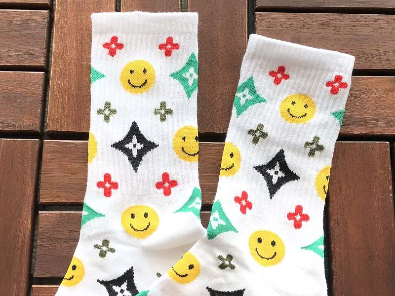 L Socks 6
