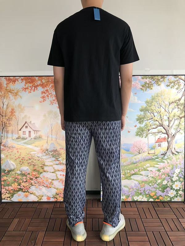Undefeated T-shirt 4