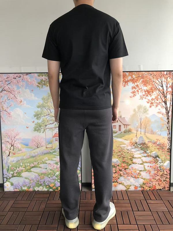 Valentino T-shirt 4