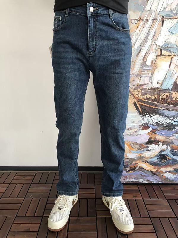 Br N L O C Ci L I Jeans · 3