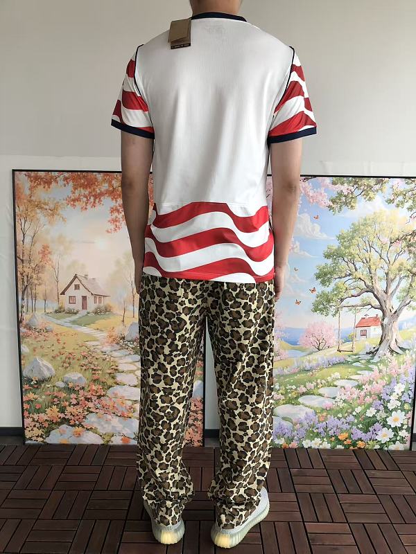 Football T-shirt · 3