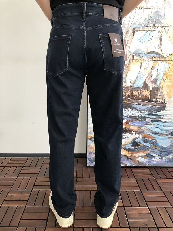 L O P A A Jeans 4