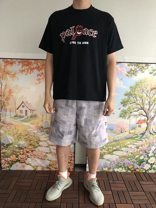 P La E T-shirt · 3
