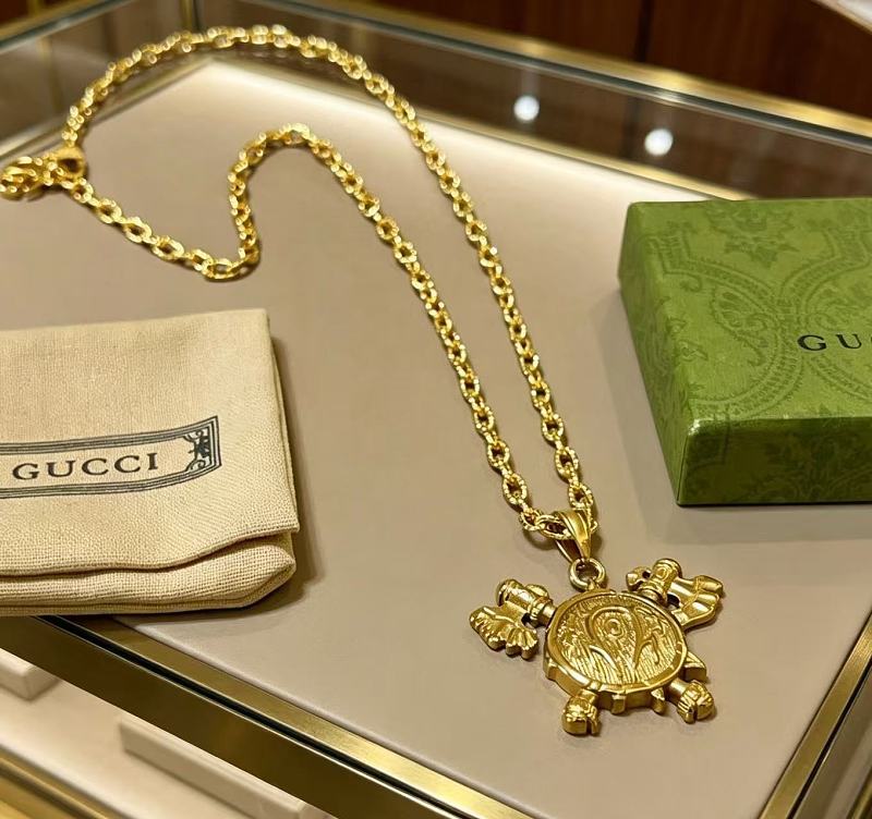 G C I Jewelry · 3