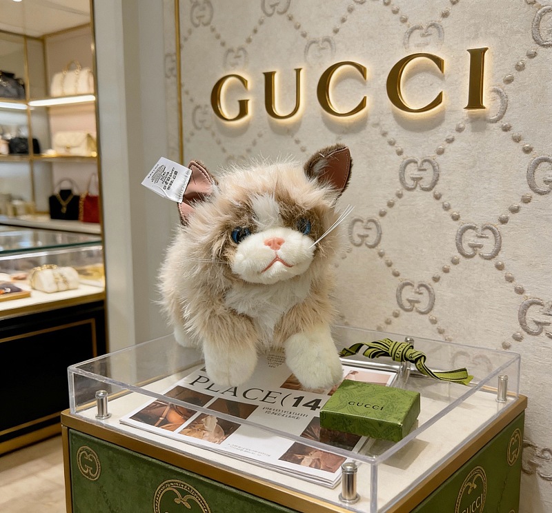 G C I Jewelry · 3
