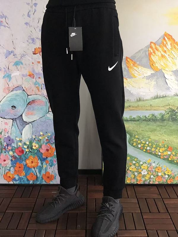 Nike Trousers 3