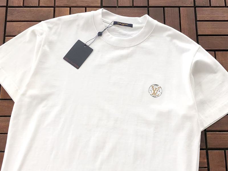 L T-shirt 9