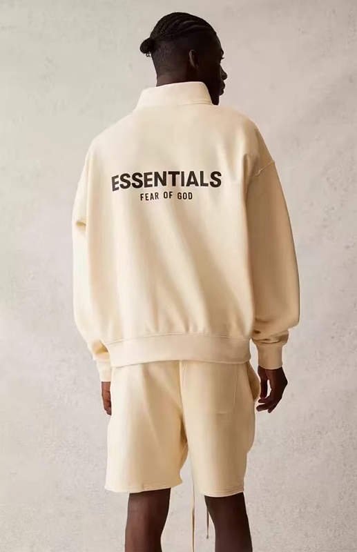 Essentials Sweater Fleece 7
