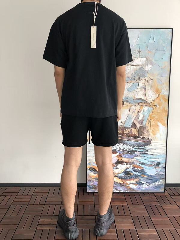 Essentials T-shirt 9