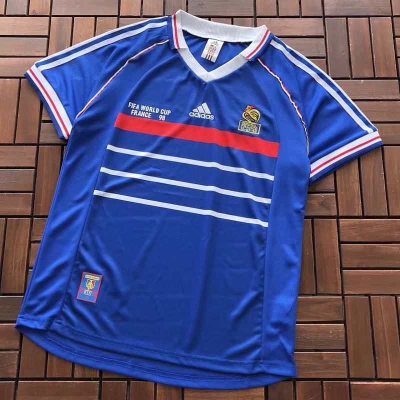 Football T-shirt · 4