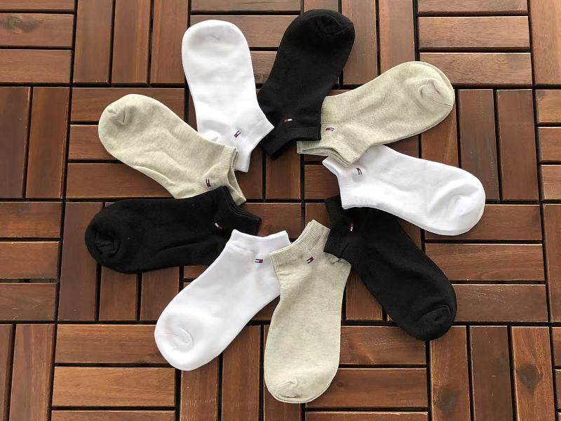 T H R Socks 3