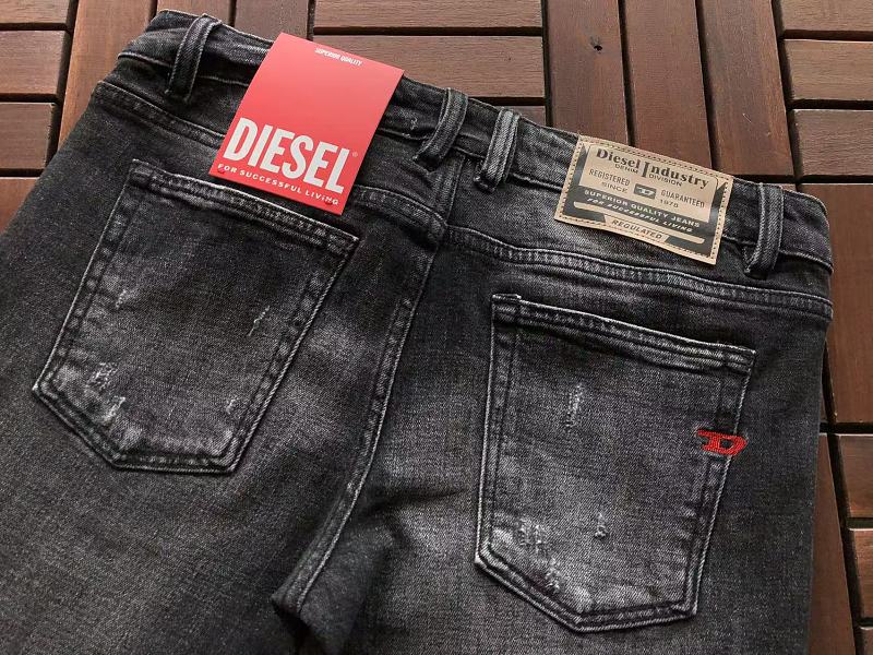 D E E Jeans · 6