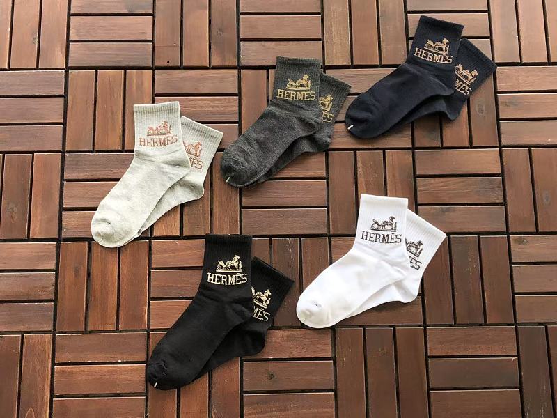 H R E Socks 3