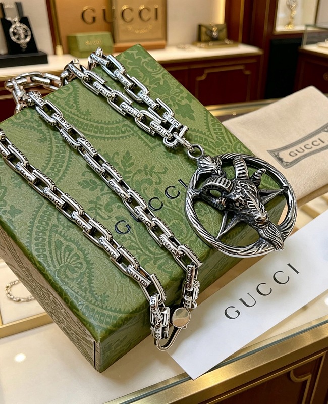 G C I Jewelry · 3
