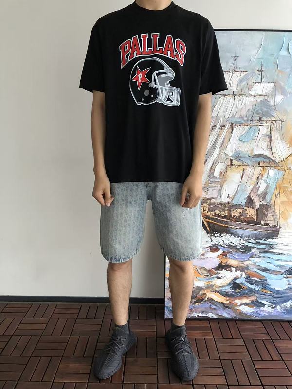 P La E T-shirt · 4