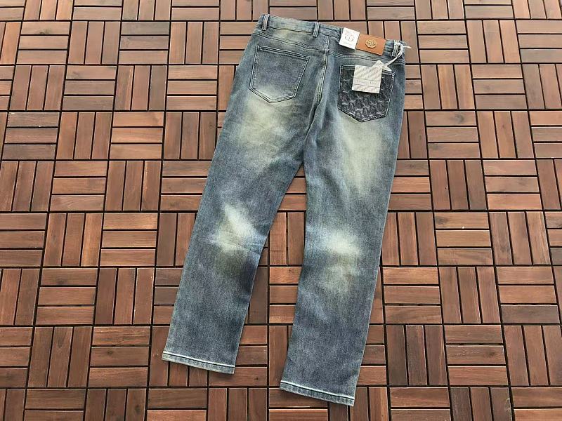 D O Jeans · 6