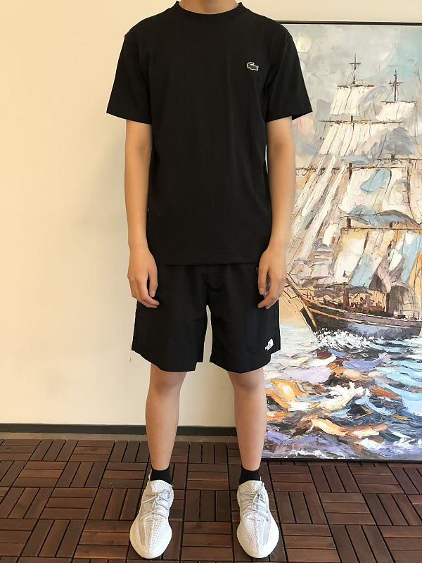 L C St T-shirt · 4