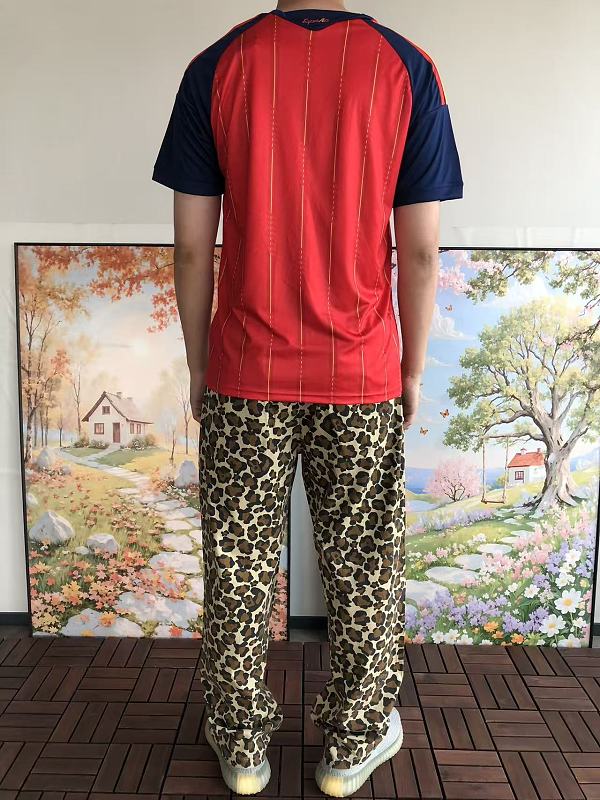 Football T-shirt · 3