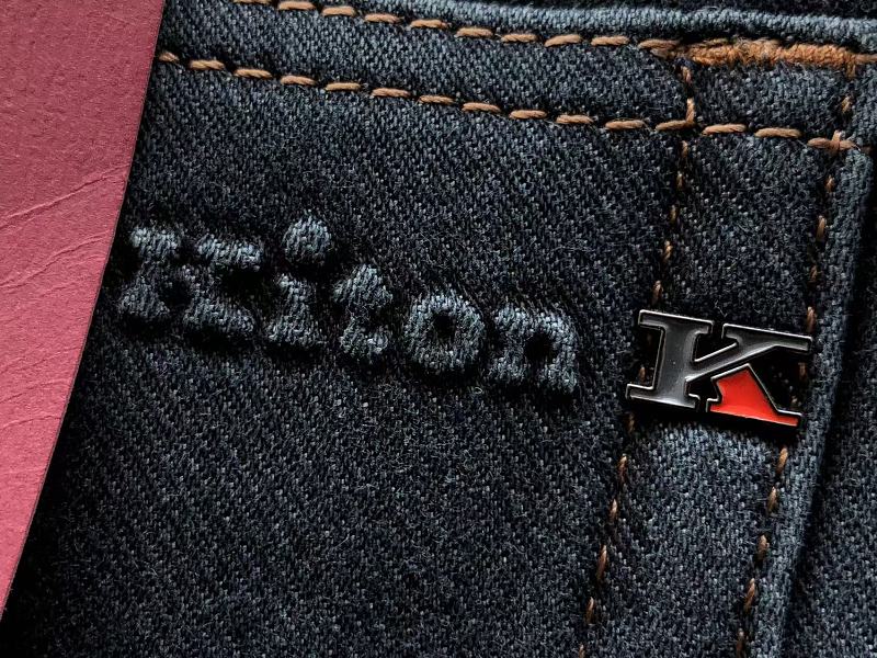 Kiton Jeans 11