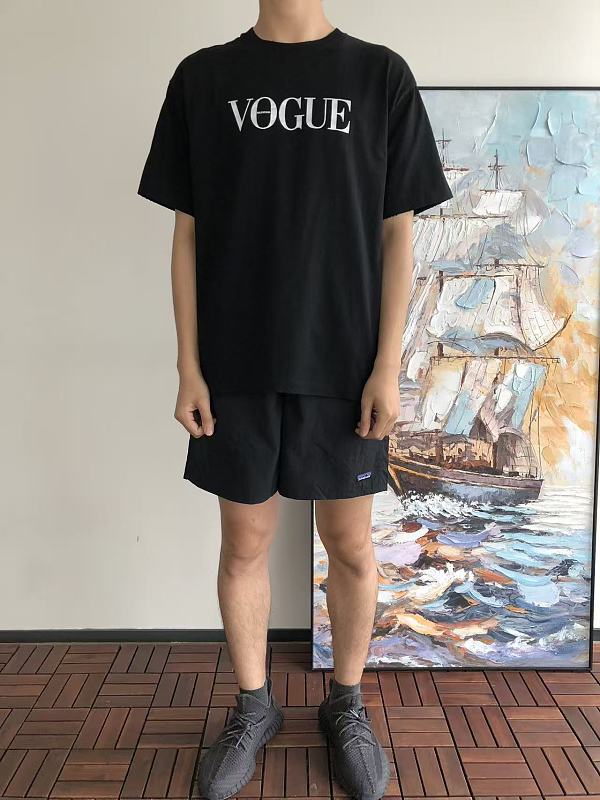 B L Ia A T-shirt · 3