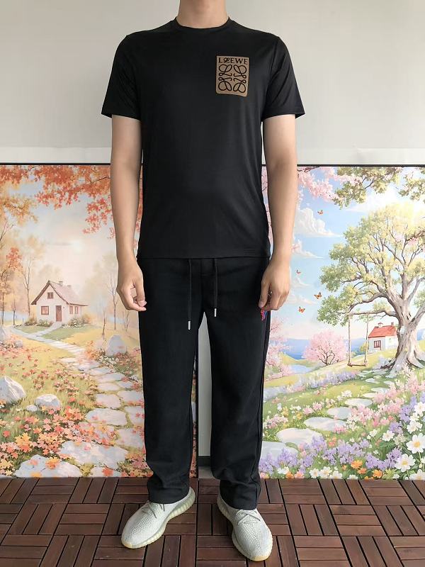 L E T-shirt · 3
