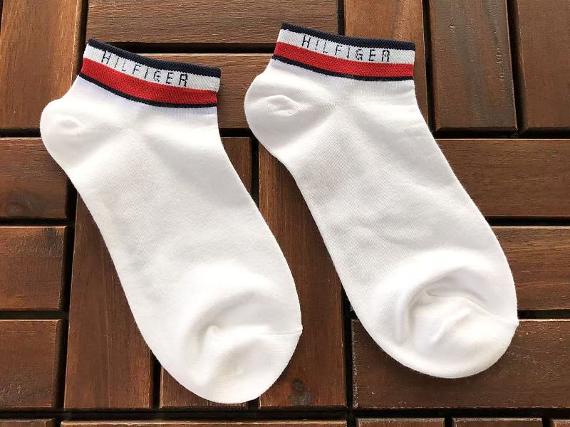 T H R Socks 9