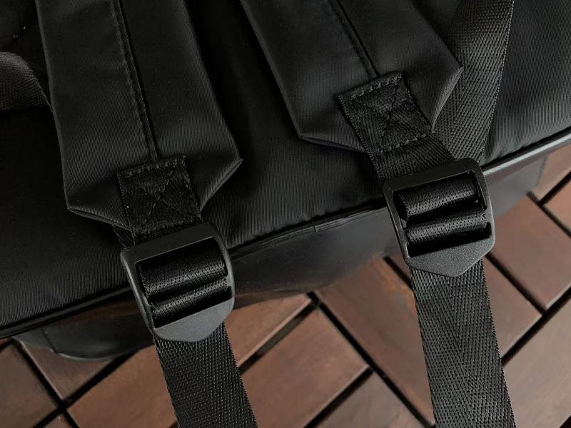 T H R Bag 11