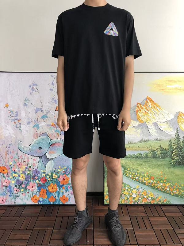 P La E T-shirt · 3