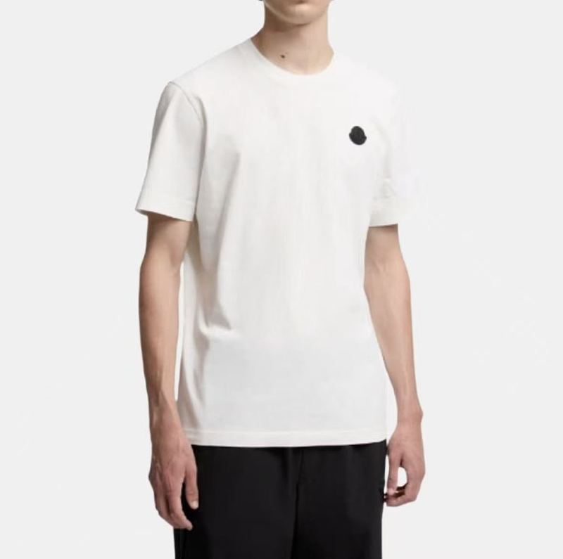 M R T-shirt · 3