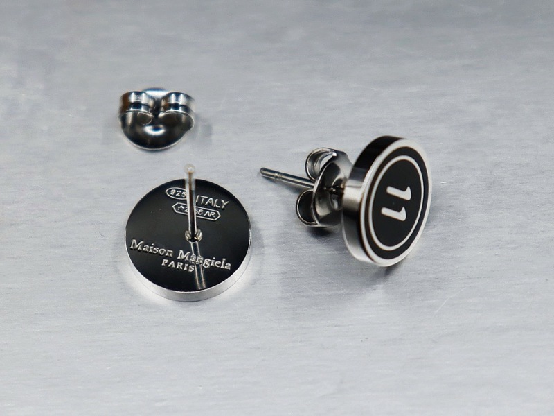 M Is N M R Ie A Jewelry 7