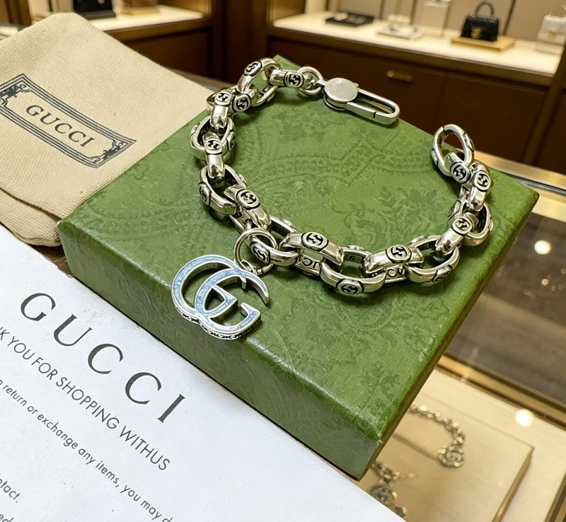 G C I Jewelry · 4