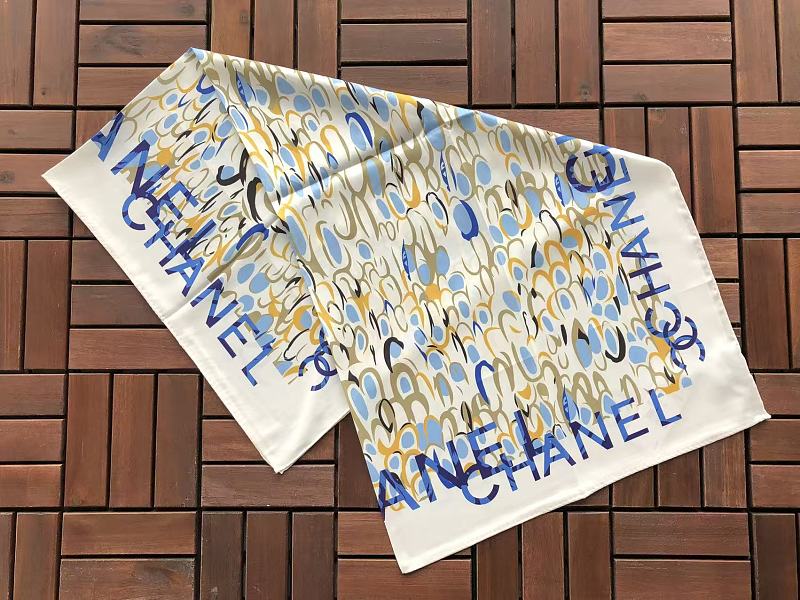 C A E Scarf · 4