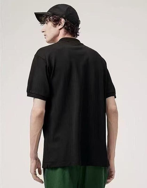 L C St T-shirt · 4