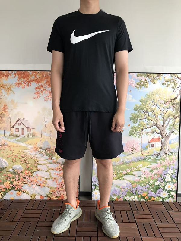 Nike T-shirt 11