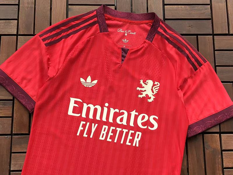 Football T-shirt 7
