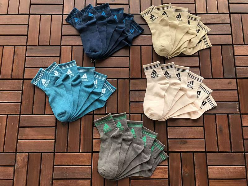 Di As Socks 4