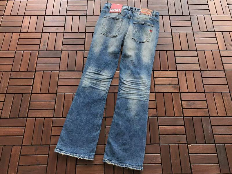 D E E Jeans · 4