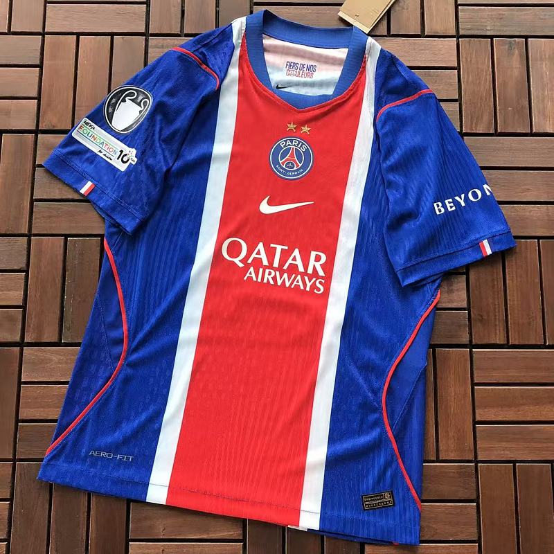 Football T-shirt · 4