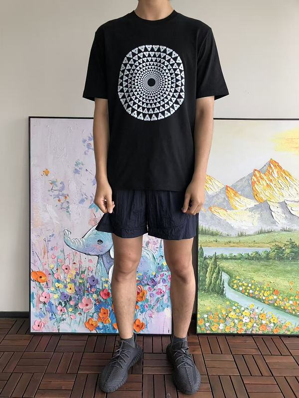 P La E T-shirt · 4