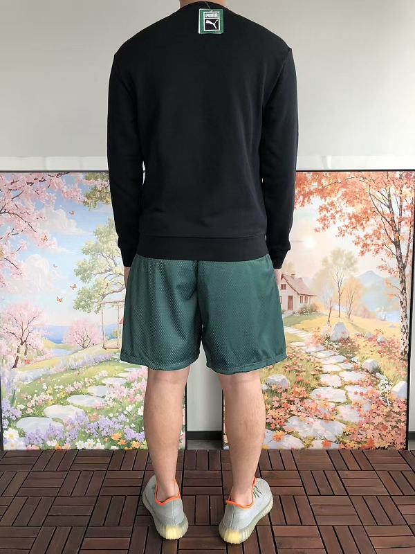 P A Sweater · 4