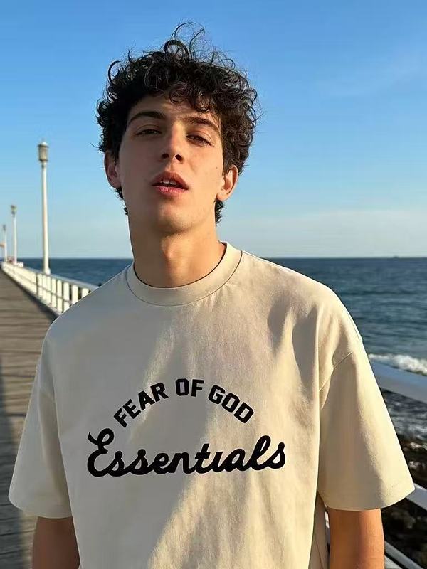 Essentials T-shirt 5