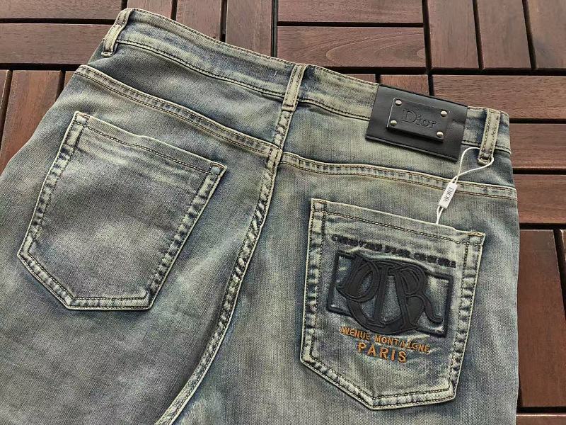 D O Jeans · 6